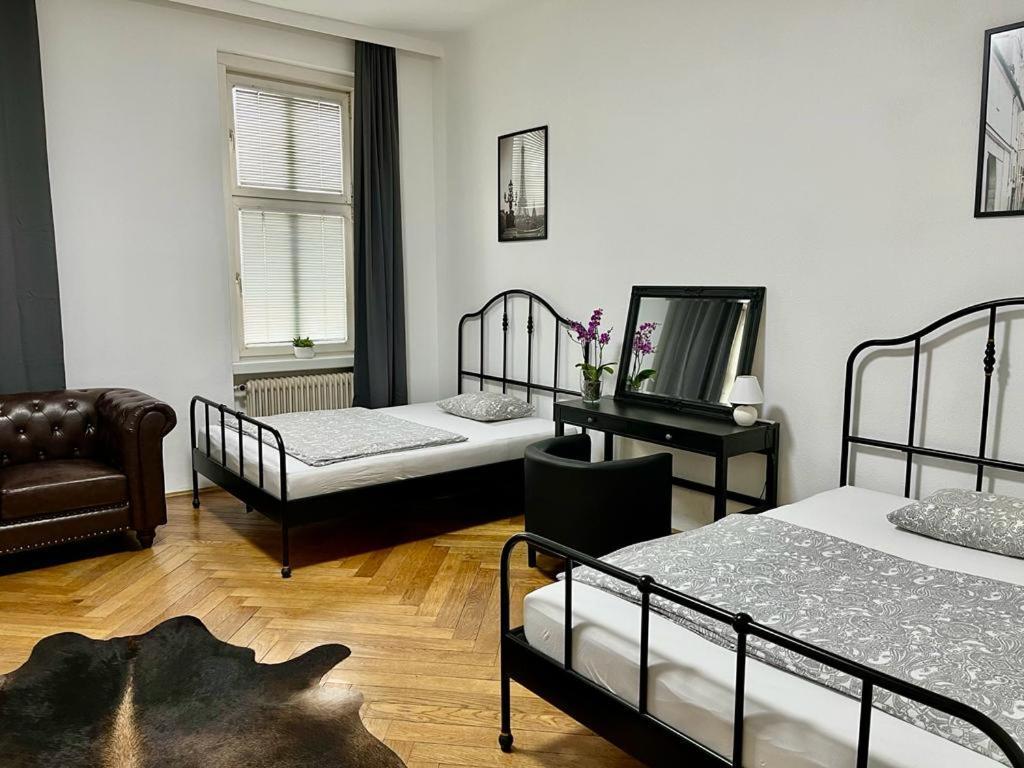 Beautiful City Centre Apartment เวียนนา ภายนอก รูปภาพ