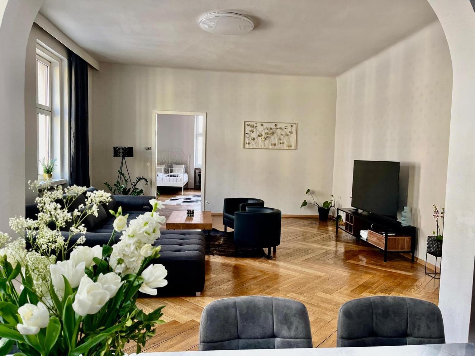 Beautiful City Centre Apartment เวียนนา ภายนอก รูปภาพ