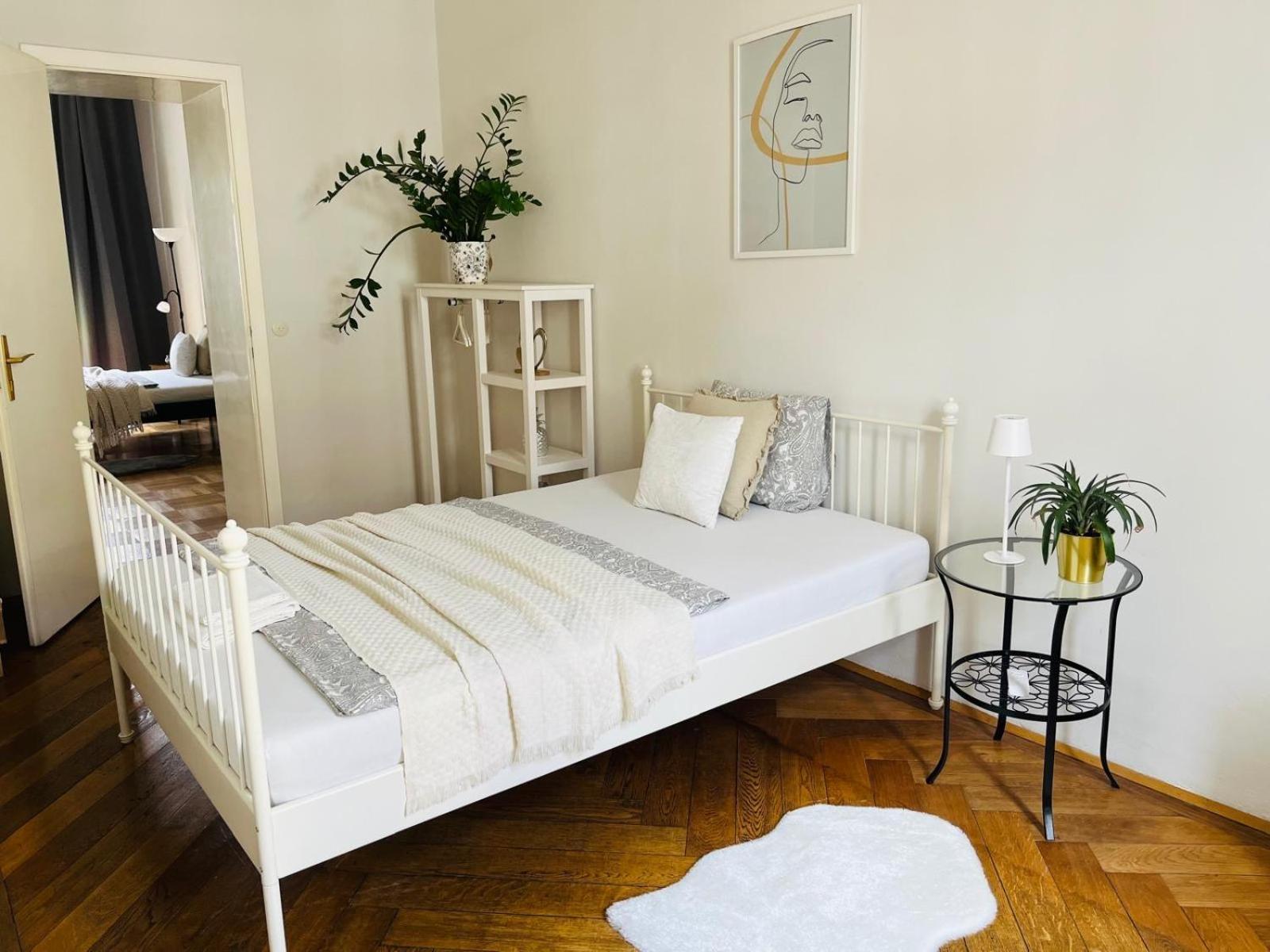 Beautiful City Centre Apartment เวียนนา ภายนอก รูปภาพ